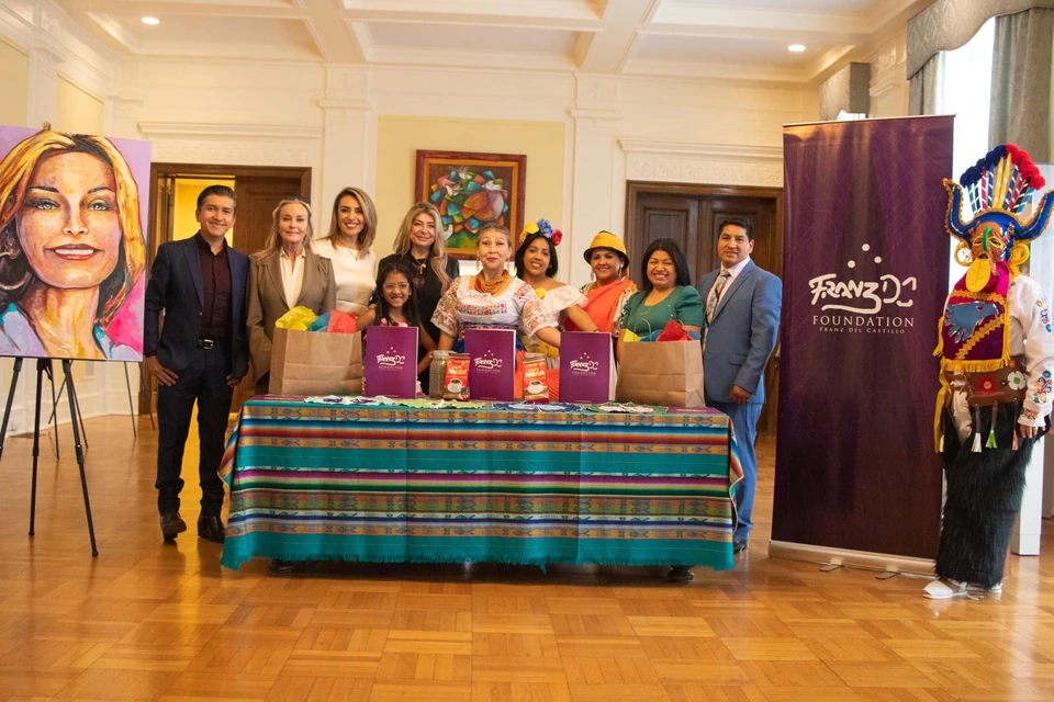Group at the presentation of the Yahuarcocha lagoon recovery initiative